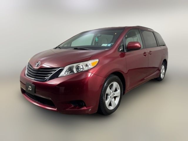 2013 Toyota Sienna LE