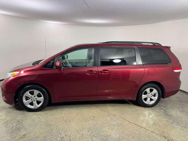 2013 Toyota Sienna LE