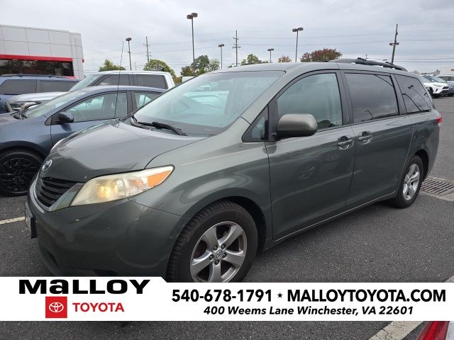 2013 Toyota Sienna 