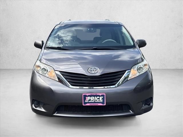2013 Toyota Sienna LE