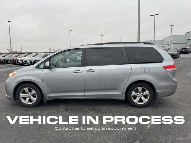 2013 Toyota Sienna LE