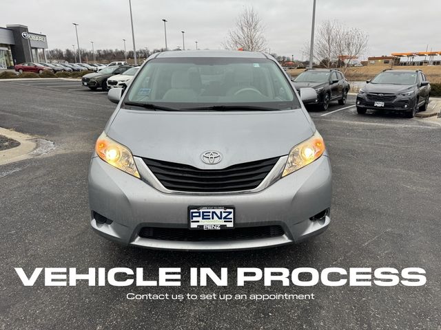 2013 Toyota Sienna LE