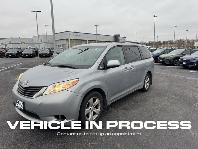 2013 Toyota Sienna LE