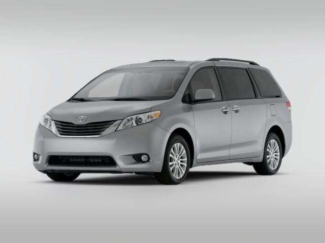 2013 Toyota Sienna LE