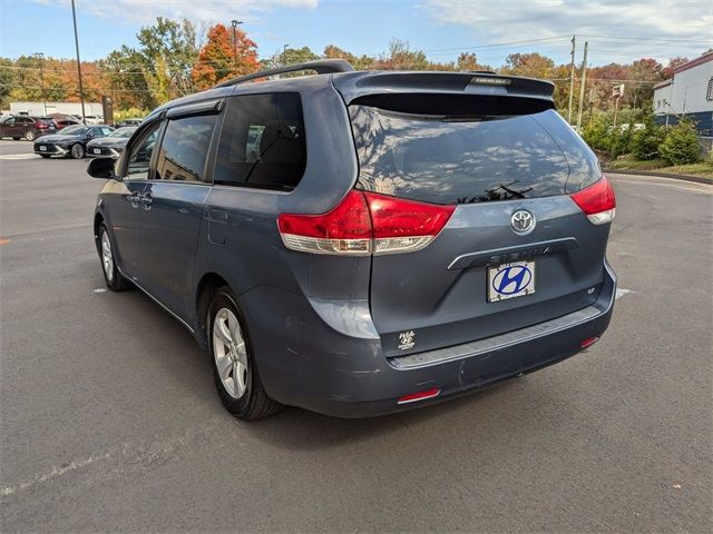 2013 Toyota Sienna LE