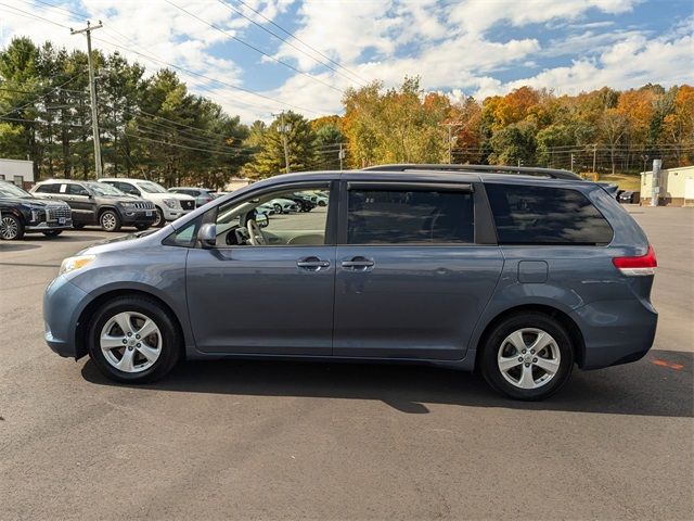 2013 Toyota Sienna LE