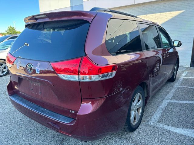 2013 Toyota Sienna LE