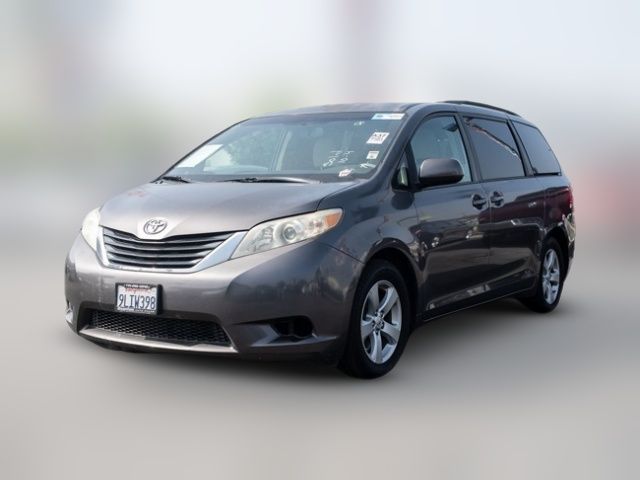 2013 Toyota Sienna LE
