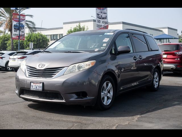 2013 Toyota Sienna LE