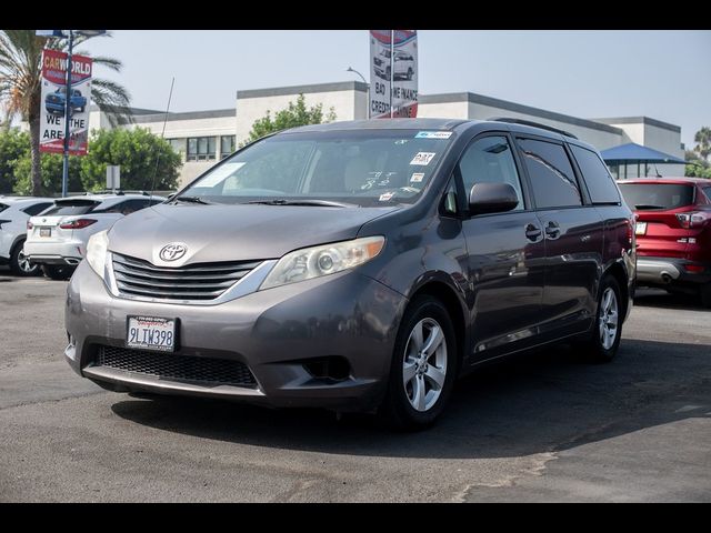 2013 Toyota Sienna LE