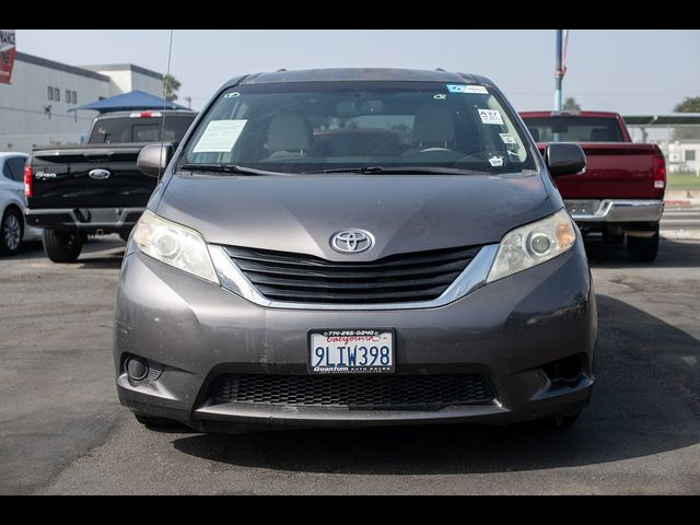 2013 Toyota Sienna LE