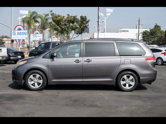 2013 Toyota Sienna LE