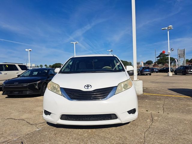 2013 Toyota Sienna LE
