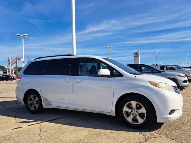 2013 Toyota Sienna LE
