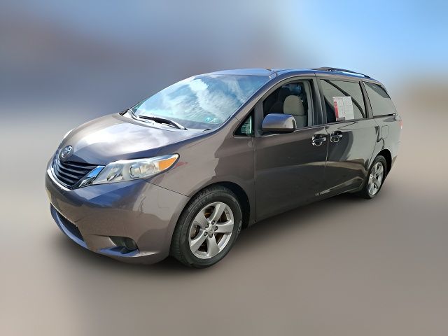 2013 Toyota Sienna LE