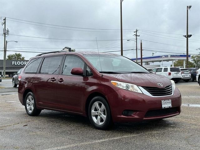 2013 Toyota Sienna LE