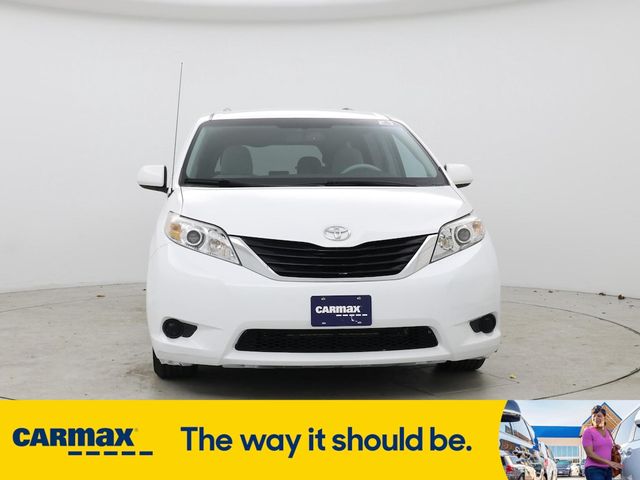 2013 Toyota Sienna LE