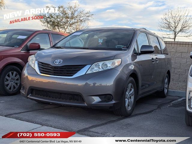 2013 Toyota Sienna LE