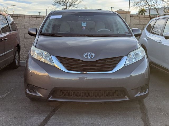 2013 Toyota Sienna LE