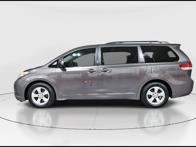 2013 Toyota Sienna LE