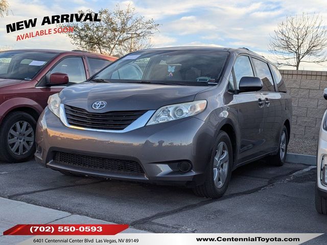 2013 Toyota Sienna LE