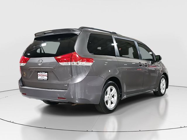 2013 Toyota Sienna LE