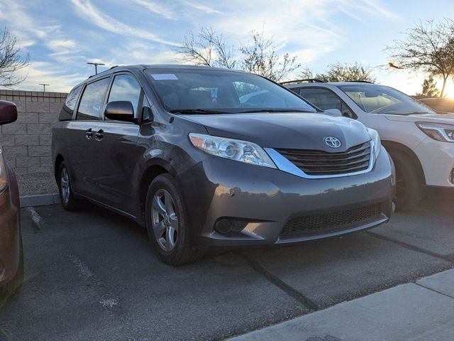 2013 Toyota Sienna LE