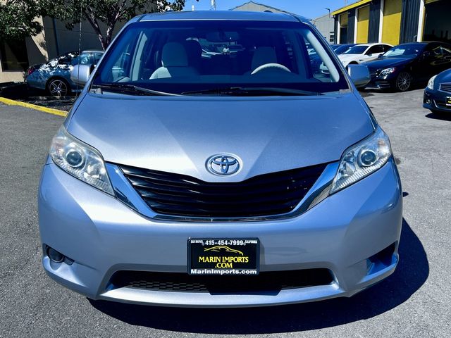 2013 Toyota Sienna LE
