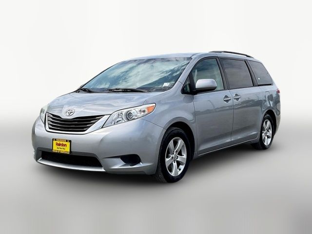2013 Toyota Sienna LE Auto Access Seat