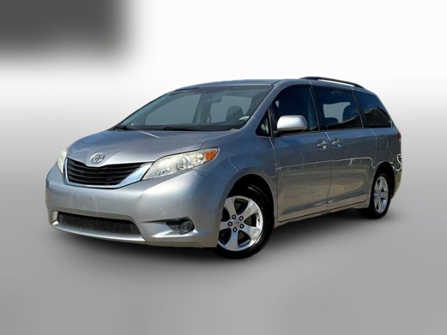 2013 Toyota Sienna LE