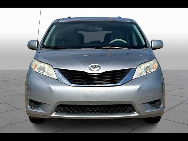 2013 Toyota Sienna LE