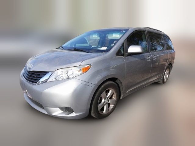 2013 Toyota Sienna LE