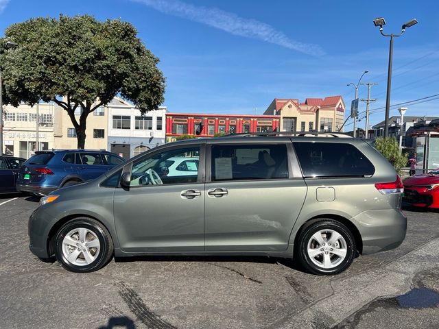 2013 Toyota Sienna LE