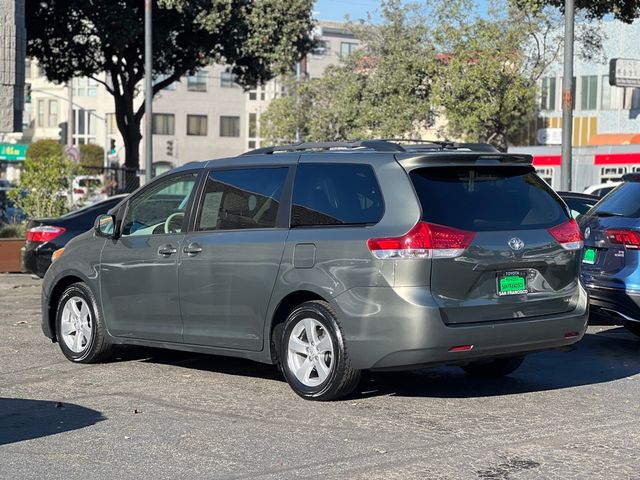 2013 Toyota Sienna LE