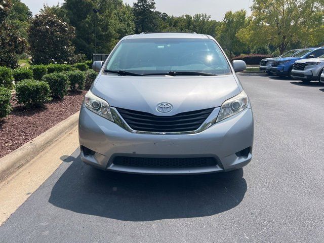 2013 Toyota Sienna LE