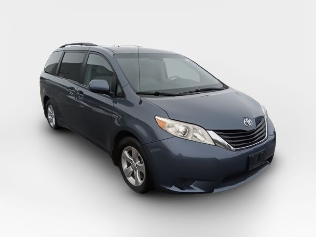 2013 Toyota Sienna 