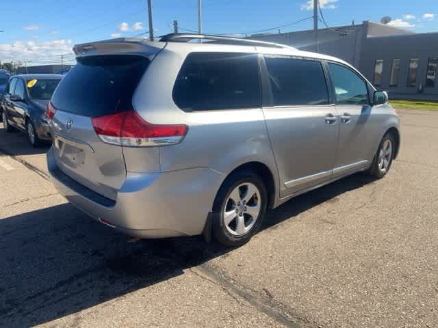 2013 Toyota Sienna LE