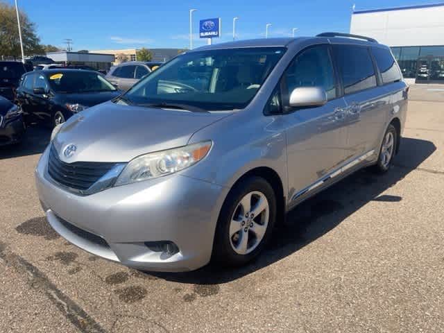 2013 Toyota Sienna LE