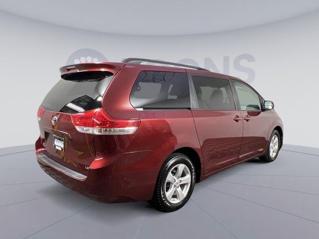 2013 Toyota Sienna LE