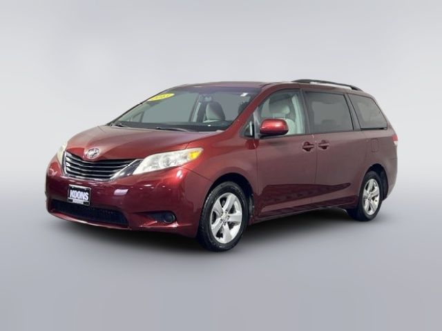 2013 Toyota Sienna LE