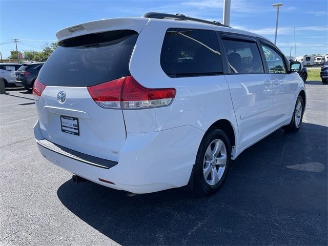 2013 Toyota Sienna LE