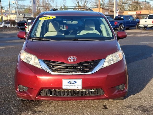 2013 Toyota Sienna LE