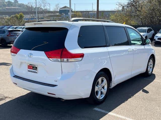 2013 Toyota Sienna LE