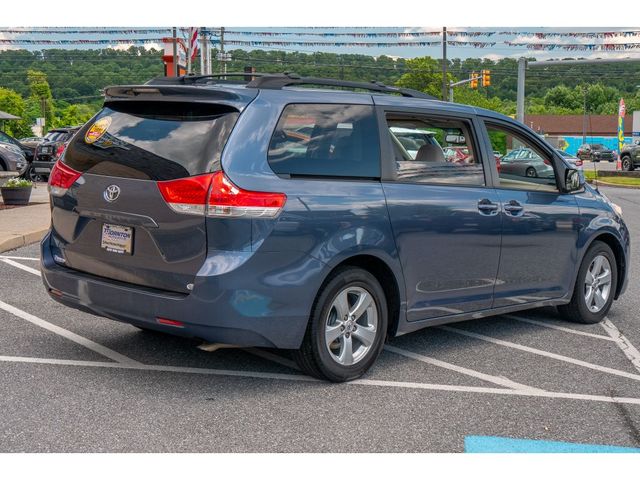 2013 Toyota Sienna LE