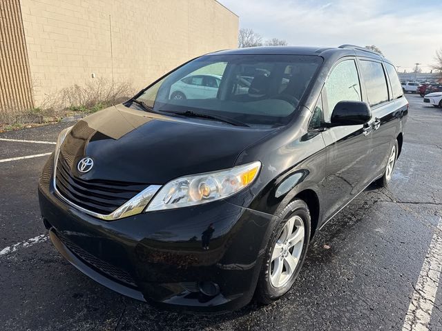 2013 Toyota Sienna LE