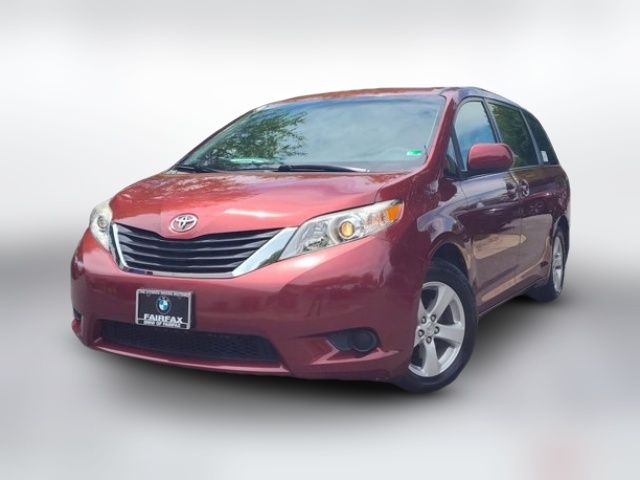 2013 Toyota Sienna LE