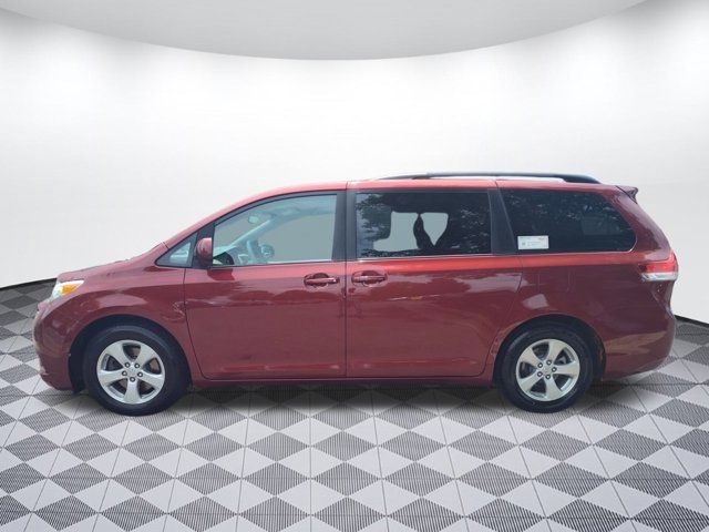 2013 Toyota Sienna LE