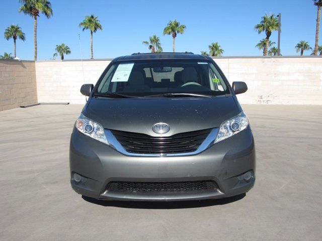 2013 Toyota Sienna LE