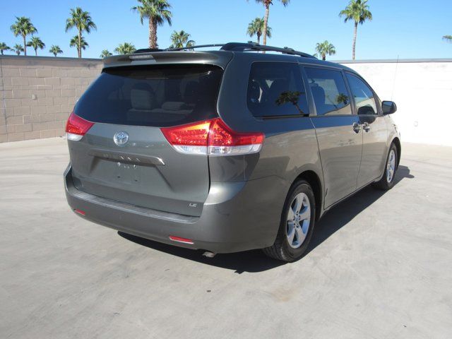 2013 Toyota Sienna LE