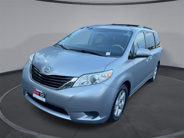 2013 Toyota Sienna LE